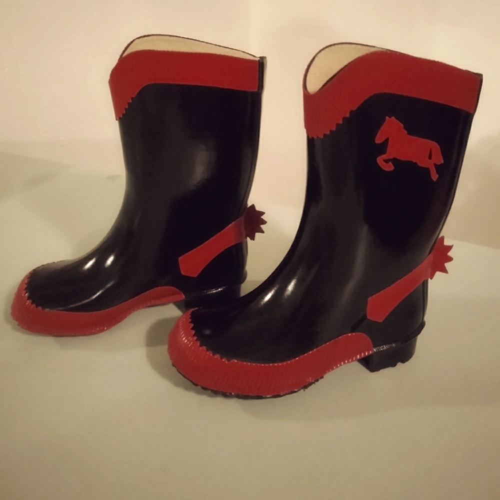Vintage rubber boots size 6, dead stock (never worn, rediscovered stock)Co